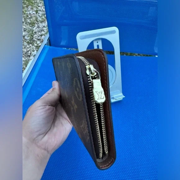 🙏Louis Vuitton Zip Long Wallet - Picture 9 of 11